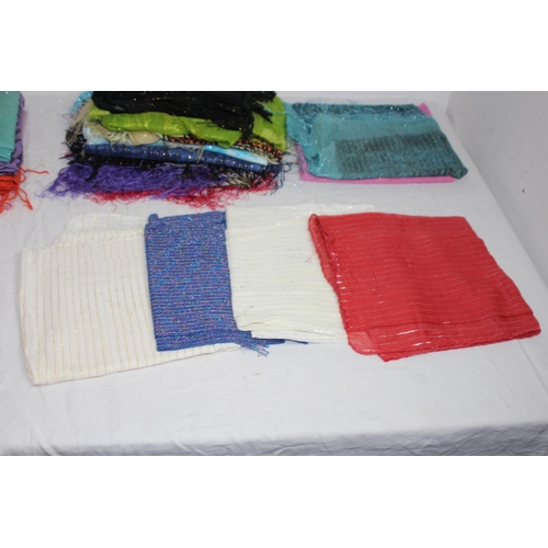 523 - 22 X SCARFS AND SHAWLS