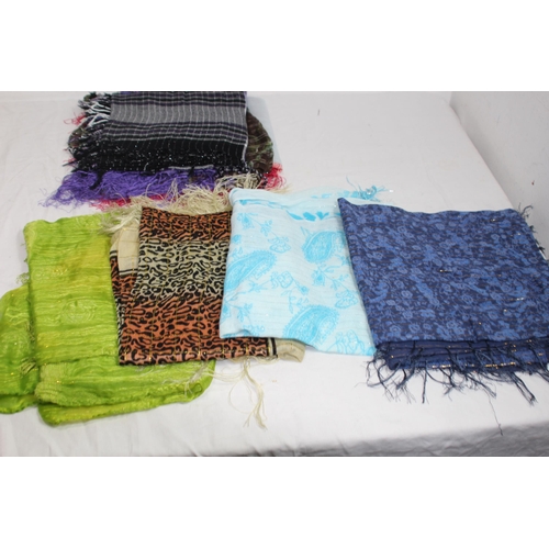 523 - 22 X SCARFS AND SHAWLS