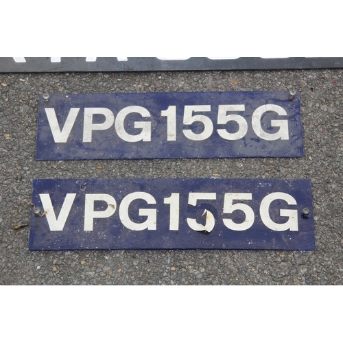 514 - QUANTITY OF VINTAGE NUMBER PLATES x7
52CM