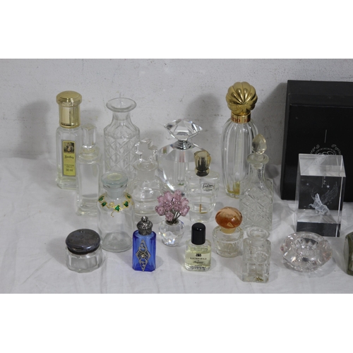 201 - LARGE QUANTITY OF SCENT BOTTLES AND LARGER PAPER WEIGHTS ETC
15CM