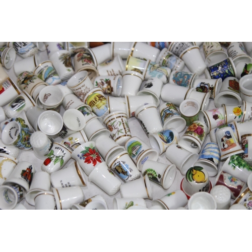 202 - COLLECTION OF OVER 600 CERAMIC, METAL AND WOODEN DECORATIVE THIMBLES