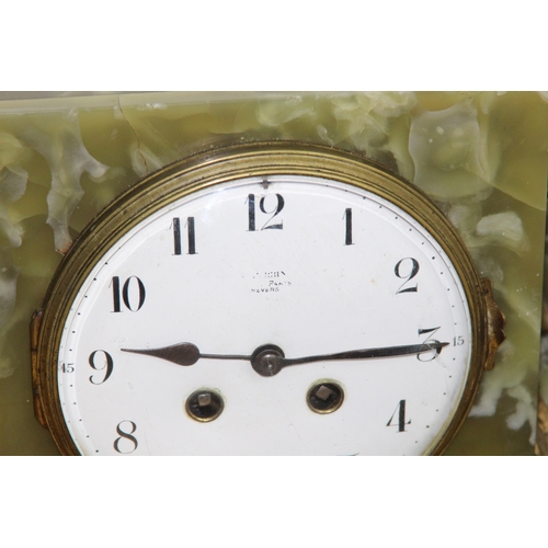 468 - VINTAGE GREEN FRENCH ONYX CLOCK WITH 8 DAY STRIKE MOVEMENT AND SIDE URNS IN WORKING ORDER
95 X 12 X ... 