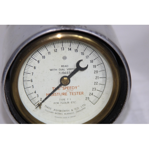 542 - VINTAGE MOISTURE TESTER