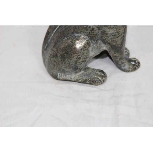 556 - 2 X VINTAGE METAL CATS
15CM