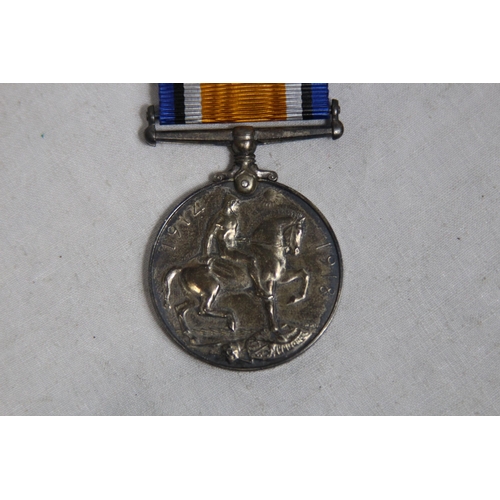 693 - WWI MEDAL GROUP DUO WITH ISSUING ENVELOPE TO G20937 PTE A.E BRICE R. W KENT R