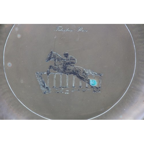 100 - VINTAGE HORSE RACING TRAY IN FRAME
65 X 65CM