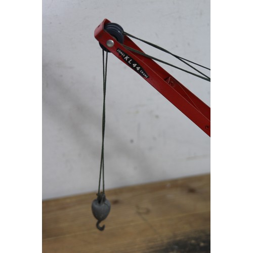 599 - VINTAGE TRI ANG TINPLATE KL44 CRANE
38CM HIGH