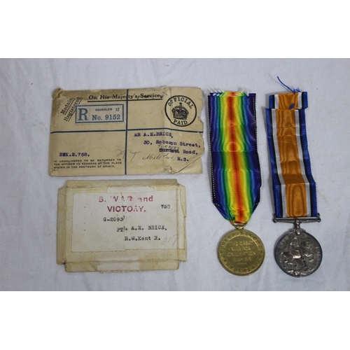 693 - WWI MEDAL GROUP DUO WITH ISSUING ENVELOPE TO G20937 PTE A.E BRICE R. W KENT R