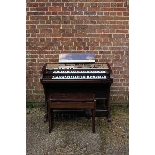 676 - VINTAGE ORLA ELECTRIC ORGAN GWO
116 X 59 X 92CM