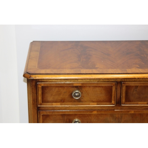 18 - REPRODUCTION  2/3 CHEST OF DRAWERS 
78 X 42 X 76CM