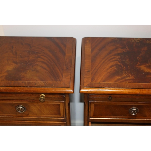 20 - PAIR OF REPRODUCTION BEDSIDE TABLES 
41 X 36 X 76CM