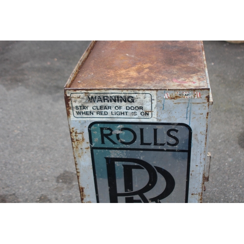 104 - VINTGE ROLLS ROYCE WORK STORAGE CABINET 
94 X 43 X 68CM