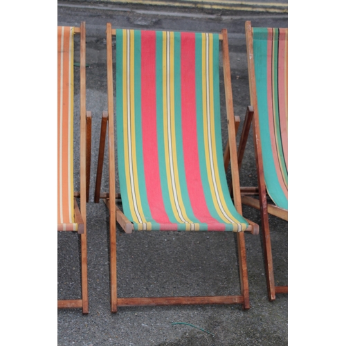 24 - 3 X VINTAGE DECKCHAIRS