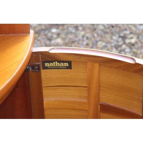 41 - NATHAN UNIT AND TWO CORNER CABS 
190 X 45 X 192CM