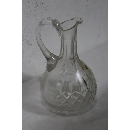 286 - QUANTITY OF DECANTERS ETC
28 X 18CM