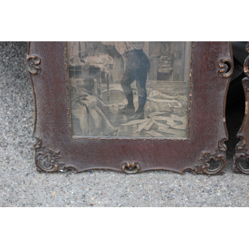 139 - 2 X ANTIQUE FRAMED BLACK AND WHITE PRINTS
56 X 47CM
