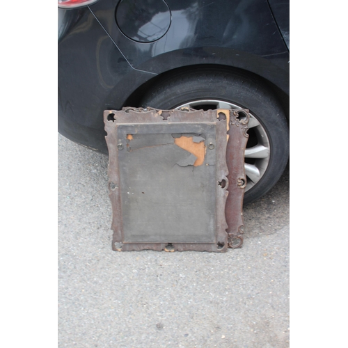 139 - 2 X ANTIQUE FRAMED BLACK AND WHITE PRINTS
56 X 47CM