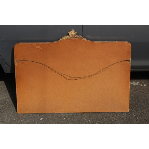 143 - GILT FRAMED MIRROR
84 X 71CM