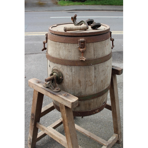 105 - ANTIQUE BUTTER CHURN
116 X 70 X 66CM