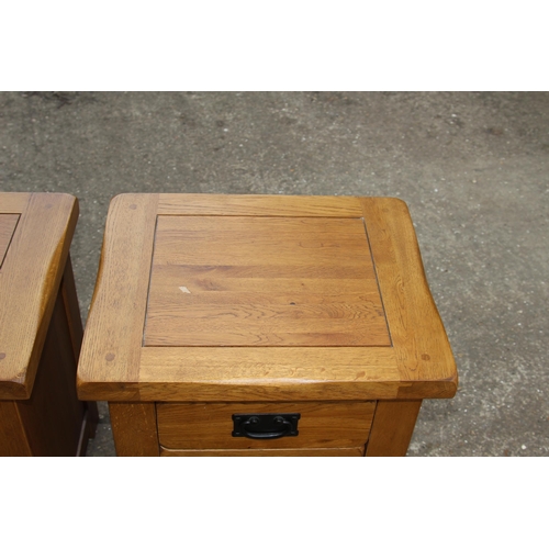 83 - PAIR OF OAK FURNITURELAND OAK BEDSIDE TABLES 
50 X 42 X 60CM