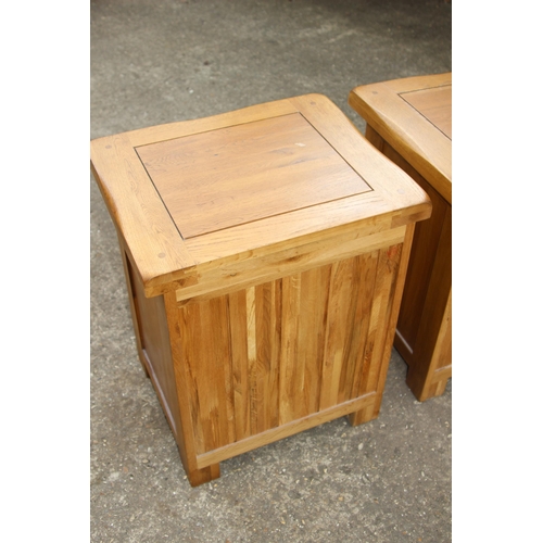 83 - PAIR OF OAK FURNITURELAND OAK BEDSIDE TABLES 
50 X 42 X 60CM