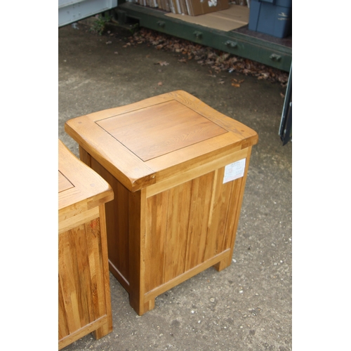 83 - PAIR OF OAK FURNITURELAND OAK BEDSIDE TABLES 
50 X 42 X 60CM