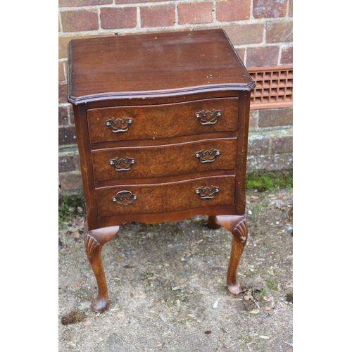 72 - QUANTITY OF VINTAGE BEDSIDE TABLES  x3
42 X 72 X 41CM