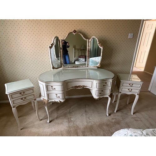 12 - QUEEN ANNE STYLE DRESSING TABLE AND PAIR OF BEDSIDE TABLES 
128 X 64 X 145CM