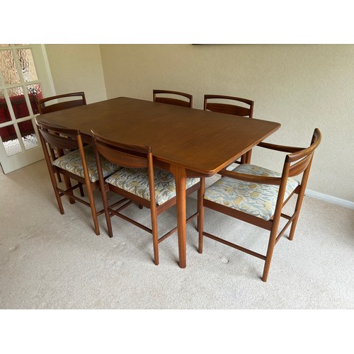 32 - McINTOSH DOUBLE BUTTERFLY LEAF EXTENDING DINING TABLE AND SIX CHAIRS  INCLUDING 2 CARVER CHAIRS
160 ... 