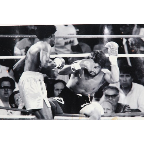 128 - BOXING PICTURE SIGHNED