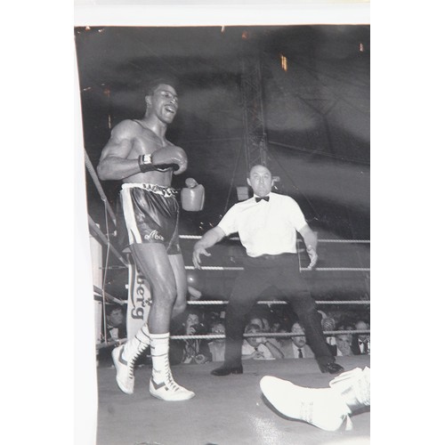 128 - BOXING PICTURE SIGHNED