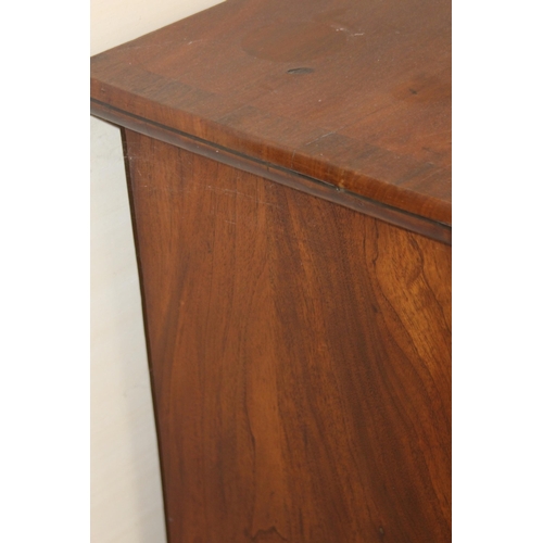 17 - VICTORIAN MAHOGANY 2 OVER 3 BOW FRONTED CHEST OF DRAWERS
108 X 55 X 98CM