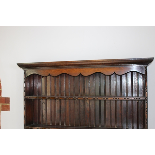 18 - VINTAGE OAK DRESSER
115 X 46 X 174CM