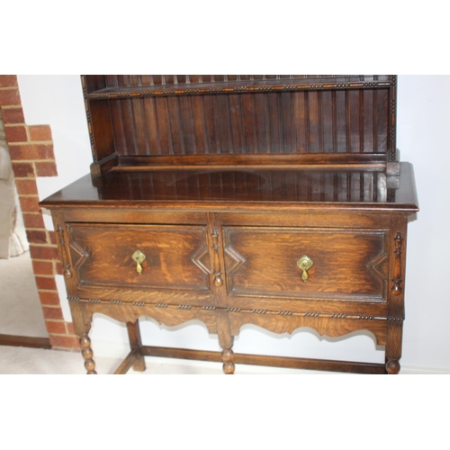 18 - VINTAGE OAK DRESSER
115 X 46 X 174CM