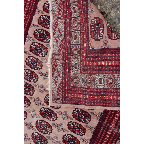 284 - VINTAGE EASTERN RUG
188 X 126CM