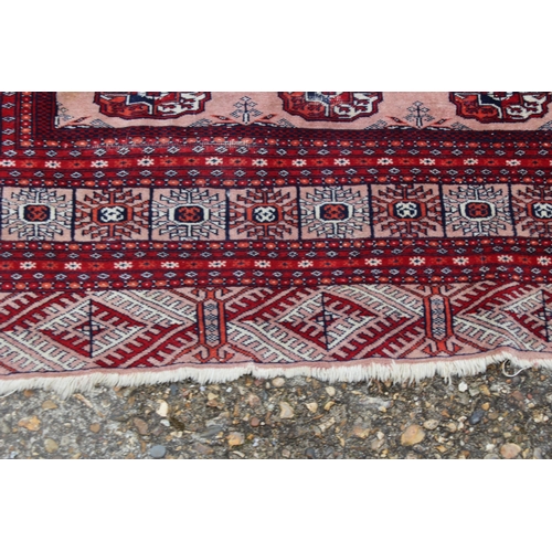 284 - VINTAGE EASTERN RUG
188 X 126CM