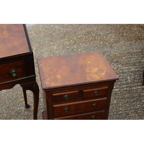 26 - REPRODUCTION BUREAU AND 2 SMALL CHEST OF DRAWERS 
52 X 46 X 102CM