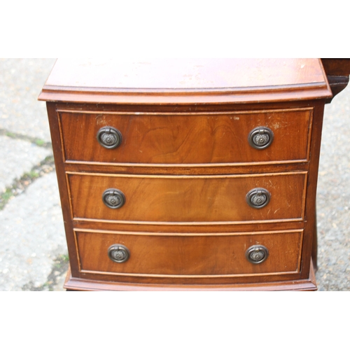 26 - REPRODUCTION BUREAU AND 2 SMALL CHEST OF DRAWERS 
52 X 46 X 102CM