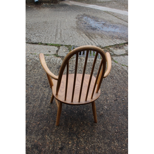 30 - BLONDE ERCOL WINDSOR EASY CHAIR
62 X 42 X 82CM