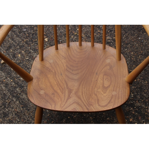 30 - BLONDE ERCOL WINDSOR EASY CHAIR
62 X 42 X 82CM