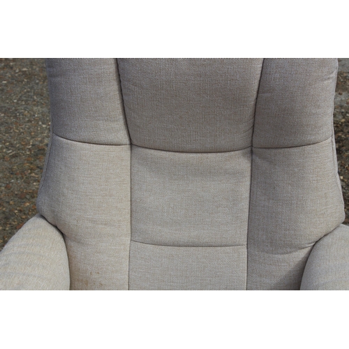 34 - EKORNES STRESSLESS CREAM FABRIC RECLINER SOFA AND CHAIR
155 X 75 X 77CM