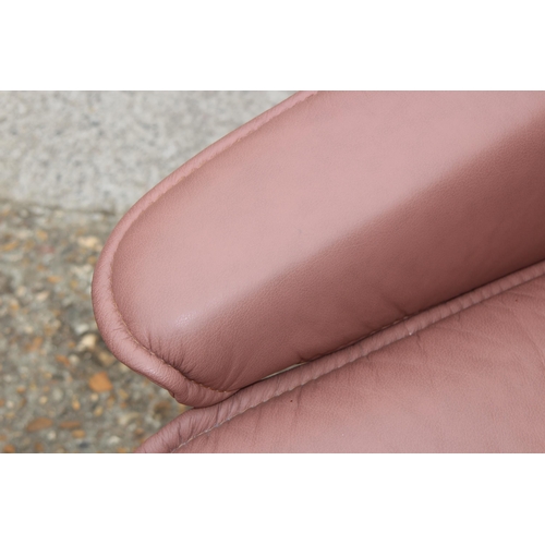 35 - EKORNES STRESSLESS PINK LEATHER RECLINER CHAIR AND STOOL
78 X 77 X 103CM