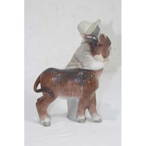 857 - LLADRO FIGURE OF A BOY AND DONKEY
20 X 16CM