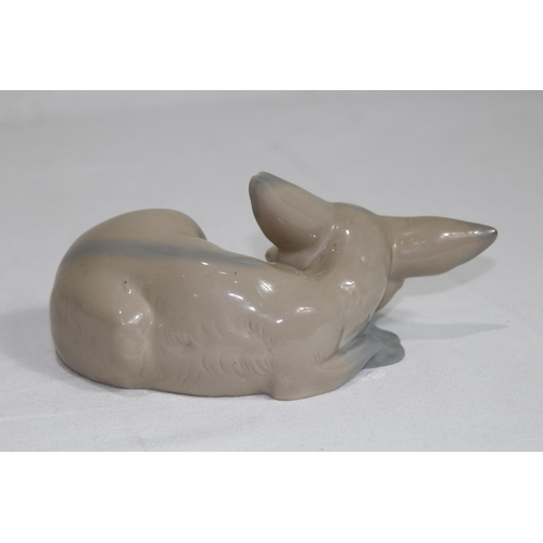 858 - LLADRO FIGURE OF A FOX CUB - A/F TO EAR
8 X 18CM