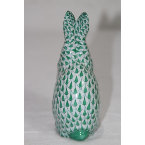 862 - HEREND RABBIT FIGURE 
13.5CM