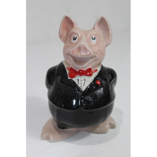 865 - 5 X WADE MONEY BOX PIGS