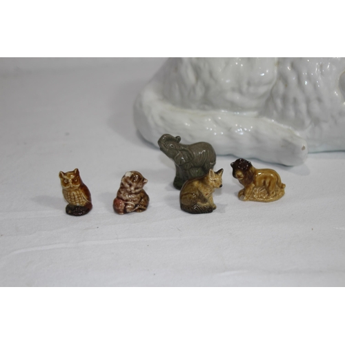 297 - QUANTITY OF ANIMALS FIGURES ETC
32CM