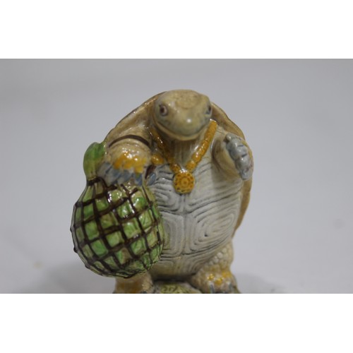 867 - BESWICK BEATRICE POTTER TORTOISE 
18CM