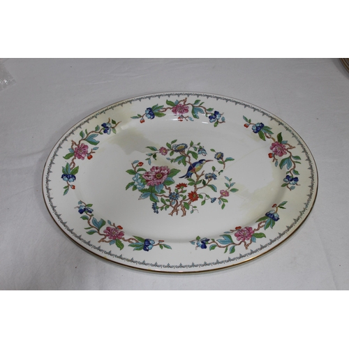 300 - LARGE QUANTITY OF AINSLEY CHINA DINNER SERVICE