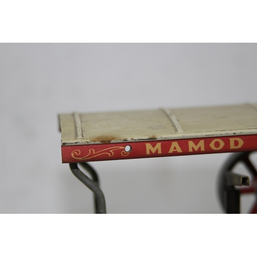 898 - MAMOD TEIA STEAM ENGINE 
26 X 18CM